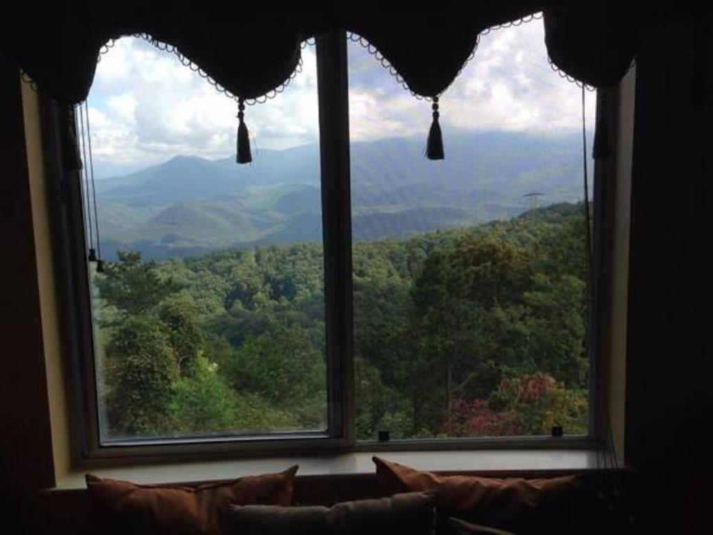 Our Place In The Smokies Гатлинбург Номер фото